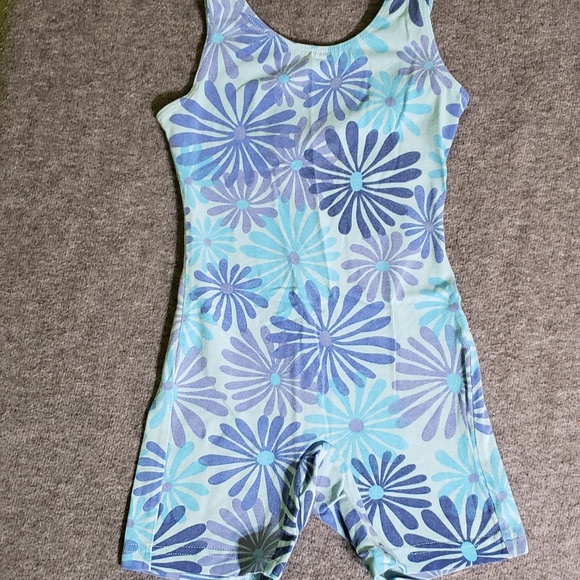 Xhilaration Other - 🌻4/$20🌻shorts style leotard Sz. small